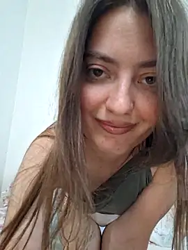 Snapshot of Alba2331 chatting on 05-23-26, 10:14 Alba2331 online show from 05-23-26, 10:14