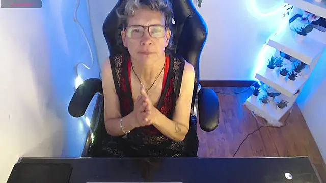 selena ferreira online show from 06-19-26, 07:20