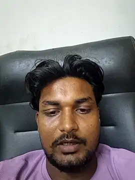 Snapshot of Gujju_here chatting on 08-01-26, 09:51 Gujju here online show from 08-01-26, 09:51