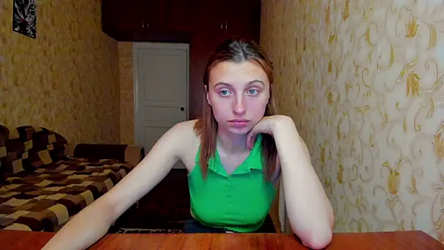 Snapshot of MilaShka29 chatting on 06-08-26, 09:32 MilaShka29 online show from 06-08-26, 09:32