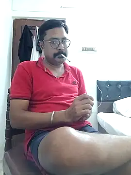 Snapshot of TamilRedchilli chatting on 05-02-26, 04:01 TamilRedchilli online show from 05-02-26, 04:01