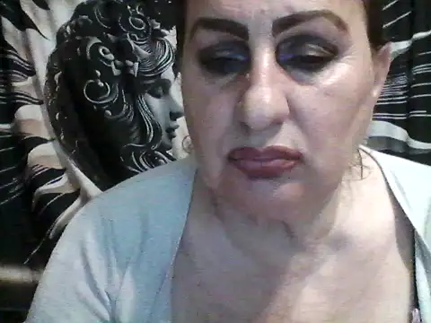 LoaqLovew online show from 04-25-26, 03:09
