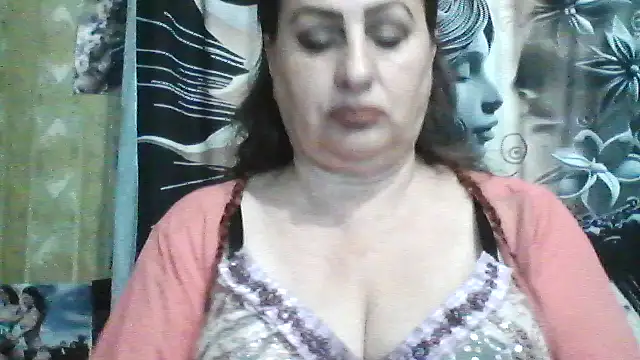 LoaqLovew online show from 06-11-26, 08:33