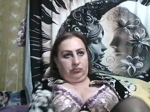 LoaqLovew online show from 06-02-26, 07:19