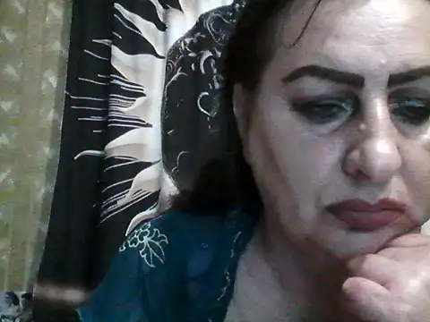 LoaqLovew online show from 07-06-26, 10:22