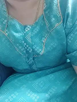 Snapshot of Call_Honey chatting on 08-07-26, 02:12 Call Honey online show from 08-07-26, 02:12