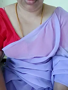 Snapshot of Call_Honey chatting on 07-01-26, 04:57 Call Honey online show from 07-01-26, 04:57