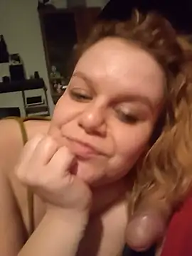 Snapshot of Maryquenn chatting on 05-24-26, 10:09 Maryquenn online show from 05-24-26, 10:09