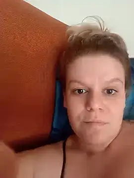 Snapshot of Maryquenn chatting on 06-09-26, 01:34 Maryquenn online show from 06-09-26, 01:34