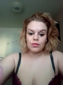 Snapshot of Maryquenn chatting on 05-11-26, 07:32 Maryquenn online show from 05-11-26, 07:32
