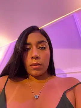 Snapshot of SaryJonex chatting on 04-30-26, 01:29 SaryJonex online show from 04-30-26, 01:29