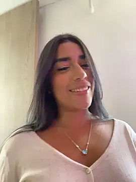 Snapshot of SaryJonex chatting on 05-19-26, 03:30 SaryJonex online show from 05-19-26, 03:30