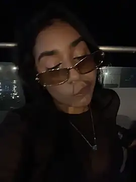Snapshot of SaryJonex chatting on 05-15-26, 11:58 SaryJonex online show from 05-15-26, 11:58