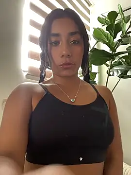 Snapshot of SaryJonex chatting on 06-09-26, 03:57 SaryJonex online show from 06-09-26, 03:57