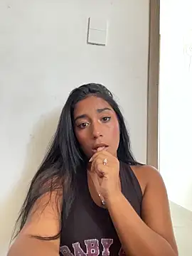 Snapshot of SaryJonex chatting on 05-10-26, 04:31 SaryJonex online show from 05-10-26, 04:31