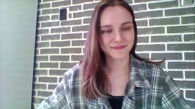 DolcezzaCream online show from 04-28-26, 11:25