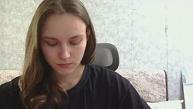 Snapshot of DolcezzaCream chatting on 06-04-26, 01:27 DolcezzaCream online show from 06-04-26, 01:27