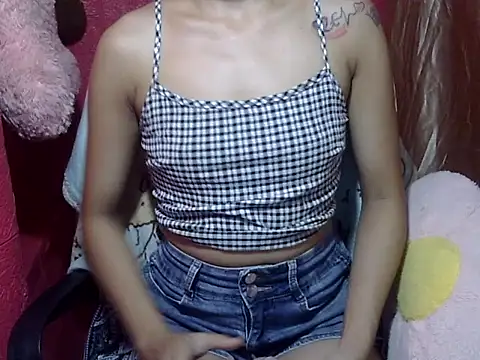 Horny WetPussy online show from 06-30-26, 05:18
