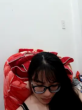  Minaa  online show from 04-23-26, 07:26