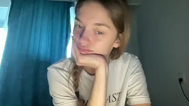 MonaNox online show from 06-30-26, 01:55