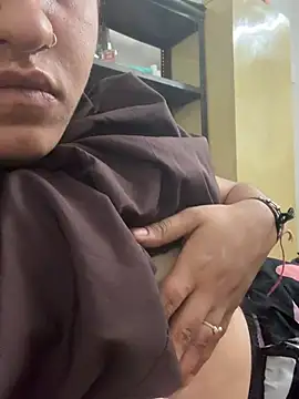 yyyyyooorrrwww online show from 04-23-26, 05:36