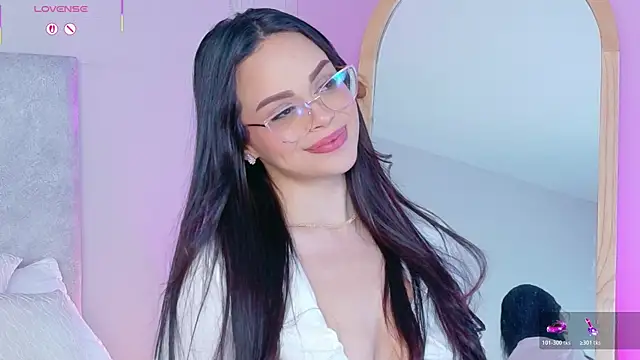 Snapshot of MaddisonEvanss chatting on 05-27-26, 01:57 MaddisonEvanss online show from 05-27-26, 01:57