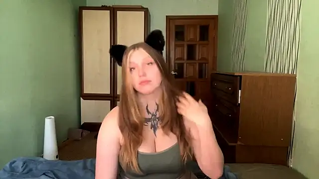 Snapshot of DeannaDorton chatting on 04-29-26, 03:11 DeannaDorton online show from 04-29-26, 03:11