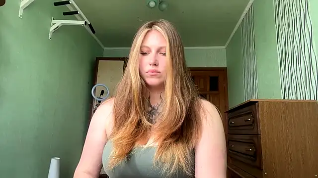 Snapshot of DeannaDorton chatting on 05-20-26, 06:10 DeannaDorton online show from 05-20-26, 06:10