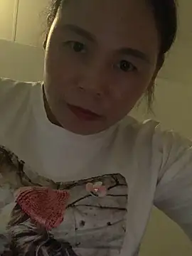 Helen-baby online show from 04-23-26, 12:29