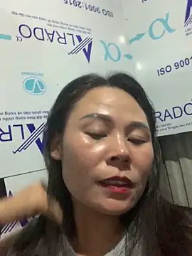 Snapshot of Helen-baby chatting on 04-27-26, 05:00 Helen-baby online show from 04-27-26, 05:00