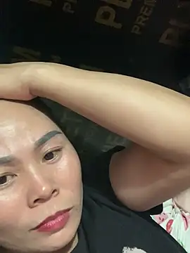 Snapshot of Helen-baby chatting on 04-24-26, 05:26 Helen-baby online show from 04-24-26, 05:26