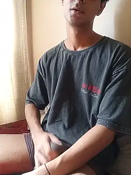 Snapshot of skinny_raj chatting on 06-16-26, 08:58 skinny raj online show from 06-16-26, 08:58