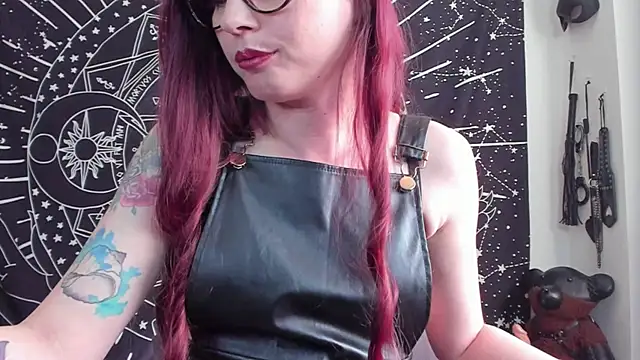 Snapshot of Rebekah_vonKat chatting on 04-28-26, 01:37 Rebekah vonKat online show from 04-28-26, 01:37