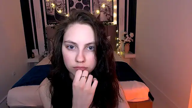  AliceWells online show from 04-29-26, 06:06