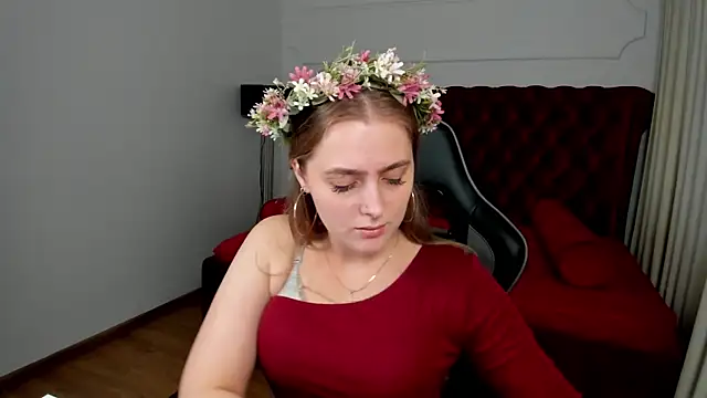 EllaBells online show from 07-25-26, 05:04