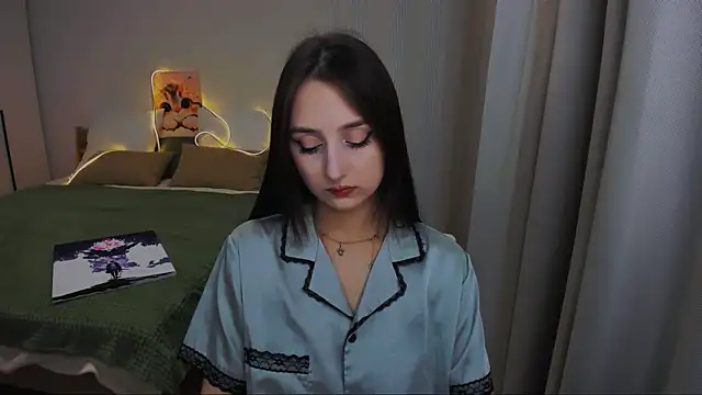 JulietteMonli online show from 06-29-26, 07:13