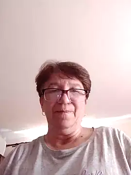 Snapshot of KetQueen101 chatting on 05-11-26, 02:45 KetQueen101 online show from 05-11-26, 02:45