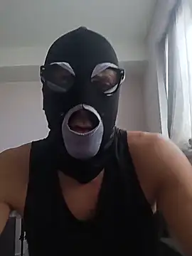 Snapshot of maskedilf chatting on 05-21-26, 05:21 maskedilf online show from 05-21-26, 05:21