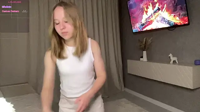 cindy softluv  online show from 04-26-26, 07:33