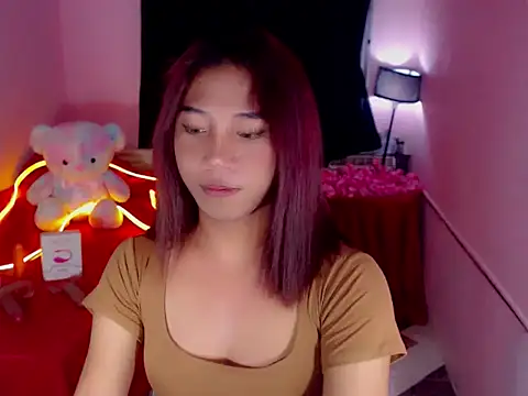 Snapshot of URsexyLylia chatting on 05-21-26, 04:48 URsexyLylia online show from 05-21-26, 04:48