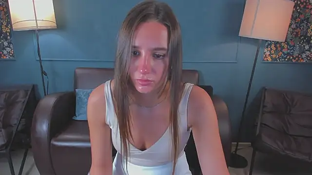 Snapshot of NicoleWells22 chatting on 06-14-26, 04:57 NicoleWells22 online show from 06-14-26, 04:57