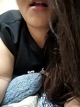 Aayaat   online show from 06-21-26, 07:14
