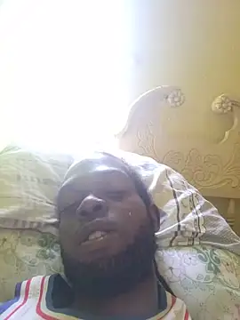 Snapshot of Bonergad chatting on 05-18-26, 04:34 Bonergad online show from 05-18-26, 04:34