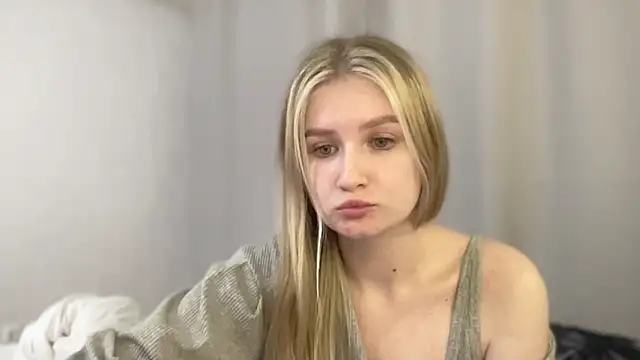 AngellGirll online show from 04-25-26, 06:05