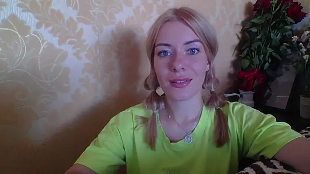 Snapshot of Softy_Aura_ chatting on 07-07-26, 01:14 Softy Aura online show from 07-07-26, 01:14