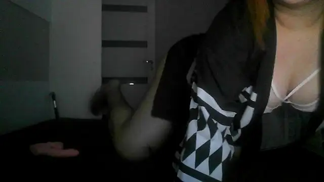Snapshot of Amanda_Mia_ chatting on 06-11-26, 04:59 Amanda Mia online show from 06-11-26, 04:59