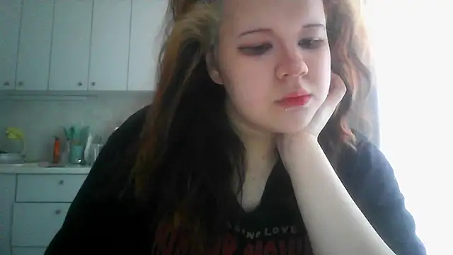 Snapshot of Amanda_Mia_ chatting on 05-20-26, 08:11 Amanda Mia online show from 05-20-26, 08:11