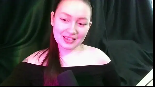 Tendre Amelia online show from 05-18-26, 05:34