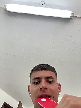 fresdyhot online show from 06-19-26, 03:40