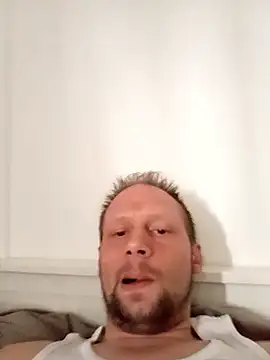 FlirtFehler404 online show from 04-24-26, 04:20